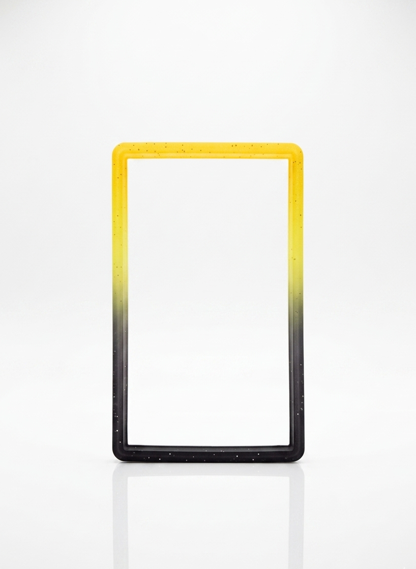 Rectangular slab guard with a gradient from yellow to black on a white background